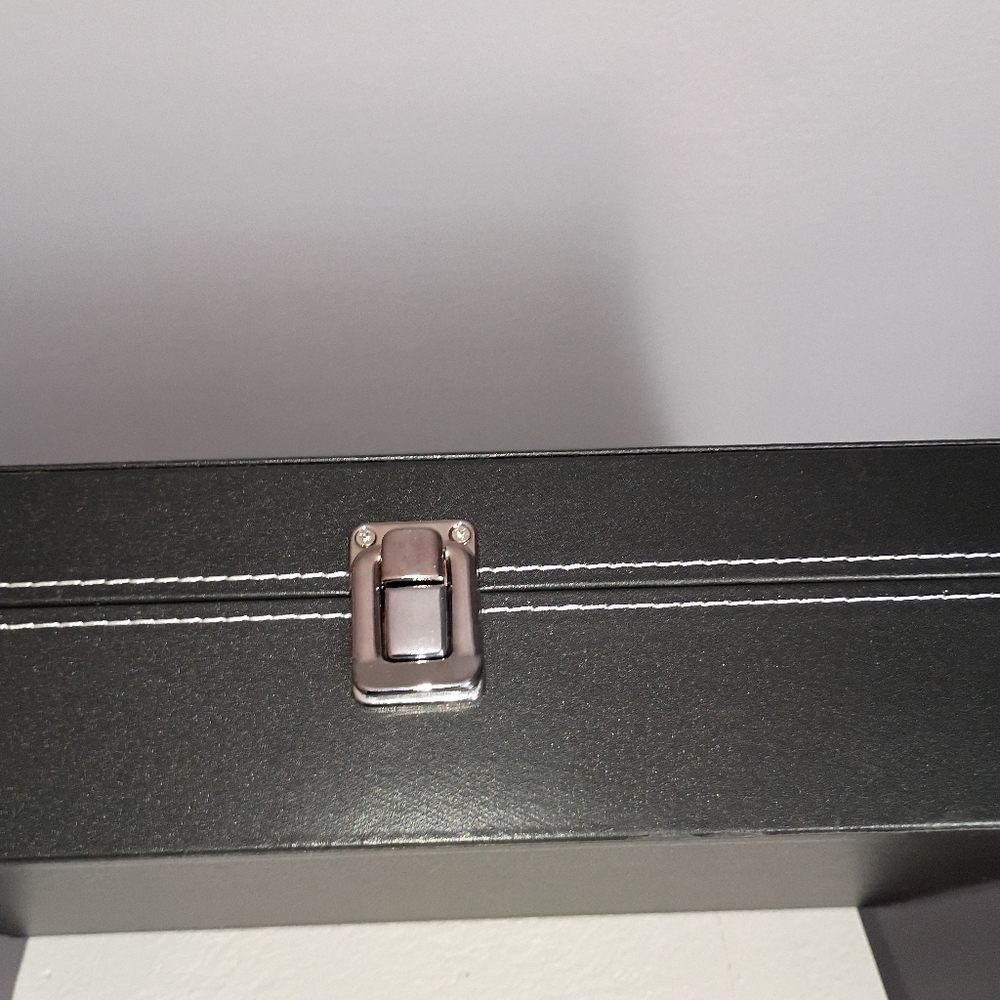 8 Slot Sunglasses Glasses Case Organizer - Picture 3 of 9